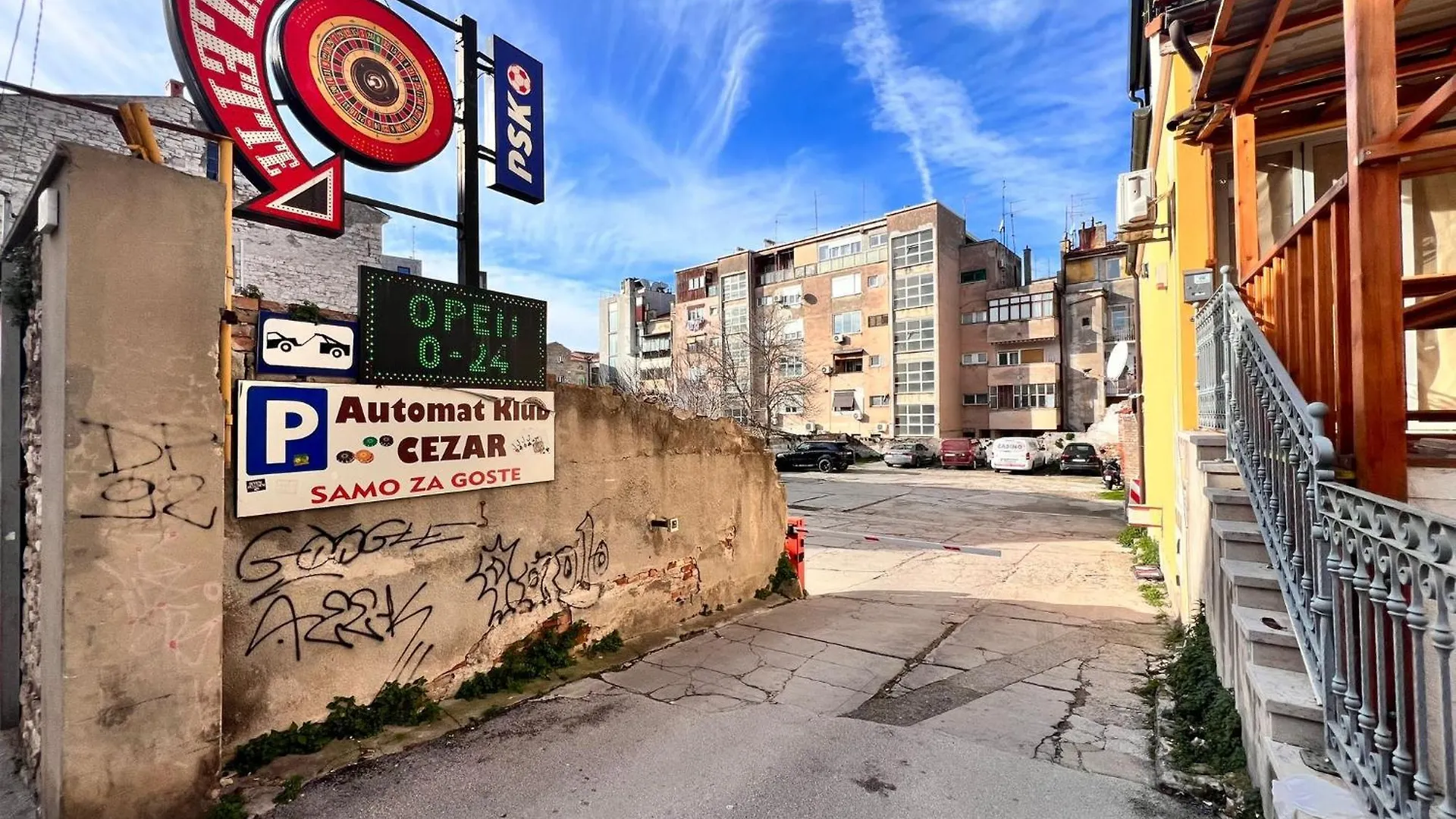 Arta Apartment City Center II - With Private Parking Pula